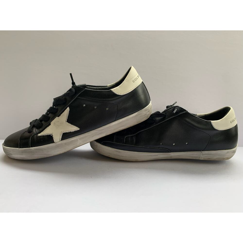 Super Star Low Top Sneaker-Size 8.5/9.0